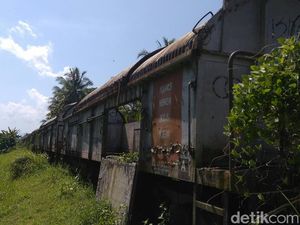 Jadi Tempat Mesum, Gerbong Mangkrak di Purworejo Dikeluhkan Warga