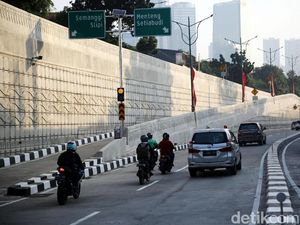 Jangan Bingung, Lewat Underpass Mampang Bisa Belok Arah Semanggi