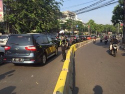 Hari ke-2 Uji Coba Underpass Matraman, Jl Pramuka Masih Macet