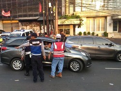 Pengendara Masih Bingung Saat Lintasi Underpass Mampang
