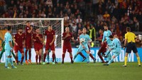 Messi dicatat Whoscored.com mampu melepaskan lima tembakan dalam pertandingan, dengan dua di antaranya tepat ke sasaran. Tapi tak ada yang jadi gol. (Foto: Alessandro Bianchi/Reuters)
