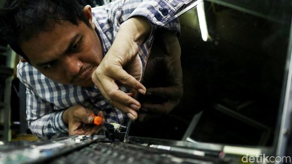 Melihat Dokter Laptop Beraksi