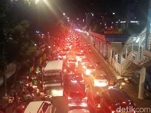 Mampang Prapatan Arah Warung Buncit Padat Merayap