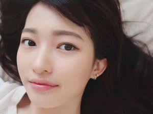Terpikat Cantiknya Youtuber Indonesia yang Disebut Mirip Artis Korea Suzy Terpikat Cantiknya Youtuber Indonesia yang Disebut Mirip Artis Korea Suzy