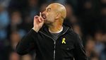Guardiola di Tribun: Bertopang Dagu, Urut Kening, Tertegun