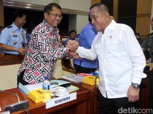 Menhan dan Menkominfo Raker dengan Komisi I DPR