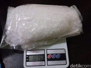 Polisi Tangkap 2 Tersangka Sabu Jaringan Malaysia di Mamuju Polisi Tangkap 2 Tersangka Sabu Jaringan Malaysia di Mamuju