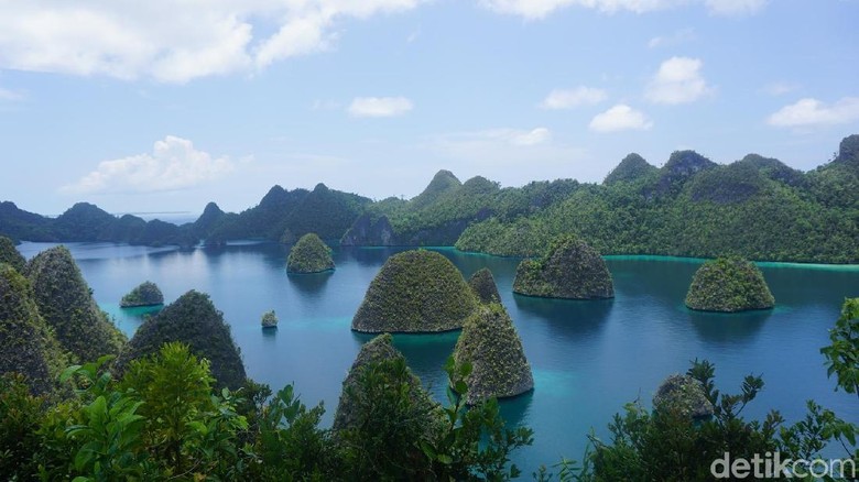Foto: Wayag di Raja Ampat (Shinta Angriyana/detikTravel) Foto: Wayag di Raja Ampat (Shinta Angriyana/detikTravel)