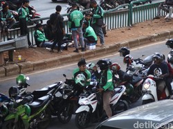 Saat Dishub DKI Sindir Ojol Mangkal Sembarangan