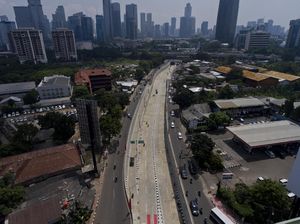 Penampakan Lancarnya Underpass Mampang dari Ketinggian Penampakan Lancarnya Underpass Mampang dari Ketinggian