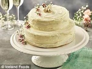 Wah! Sudah Bisa Dipesan Tiruan Kue Pengantin Pangeran Harry dan Meghan Markle