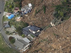 6 Orang Hilang Akibat Tanah Longsor di Jepang