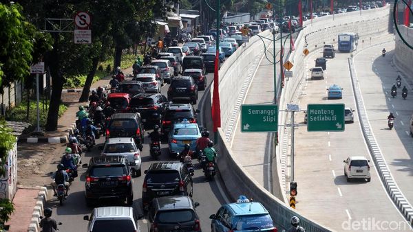Underpass Mampang Lancar, Tendean Menuju Gatsu Padat