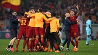 Tim besutan Eusebio Di Francesco itu mengulangi prestasi di musim 1983/1984. Foto: Alessandro Bianchi/Reuters