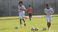 Dari tiga laga sejauh ini Persebaya mengoleksi empat poin hasil dari sekali menang, sekali seri, dan sekali kalah. (Foto: Suparno Nodhor/detikSport)
