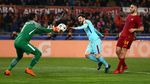Foto: Lionel Messi Tak Berdaya di Kandang Serigala Roma