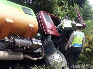 3 Pekerja Jalan Tewas Ditabrak Truk Pengangkut Minyak Sawit
