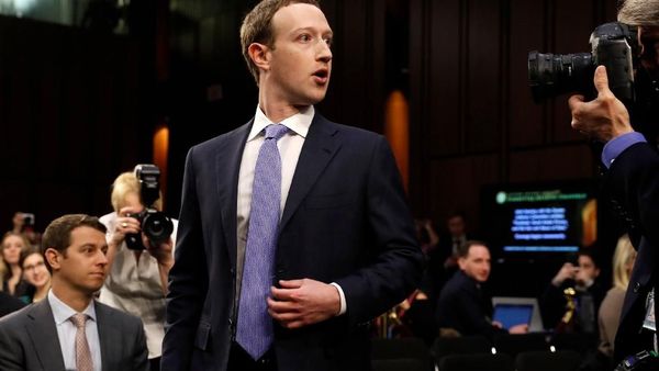 Aksi Zuckerberg Duel dengan DPR AS
