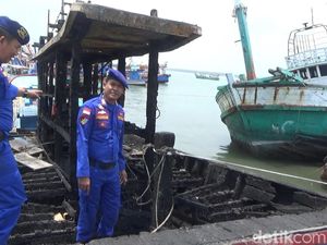 Kapal Sitaan BNN Pembawa Sabu 113 Kg Dibakar Orang Misterius