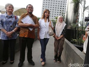 Keluarga Budi Mulya Datangi KPK Terkait Century