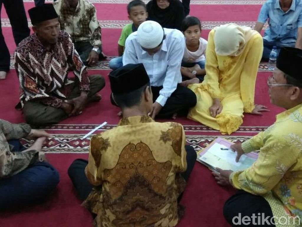 Kisah Haru Yadi yang Terpaksa Nikah di Mapolda Sumsel Kisah Haru Yadi yang Terpaksa Nikah di Mapolda Sumsel