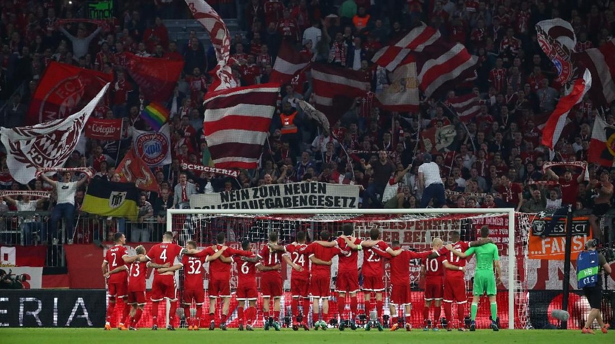 Bayern Munich akan melawan salah satu dari Real Madrid, AS Roma, atau Liverpool di semifinal. (Foto: Michael Dalder /Reuters)