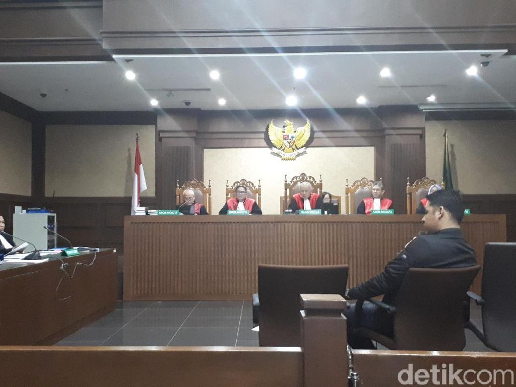 Anak Buah Fredrich Potret Kamar RS Sebelum Ditempati Novanto Anak Buah Fredrich Potret Kamar RS Sebelum Ditempati Novanto