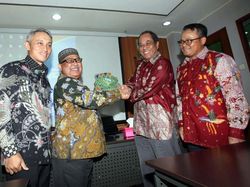 Umroh Gratis untuk Mitra Bisnis