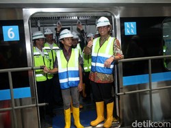 Anies: Baru 25 Persen Warga DKI Gunakan Kendaraan Umum