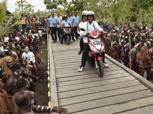 Motor Listrik yang Dipakai Jokowi Memang Belum Ada STNK Motor Listrik yang Dipakai Jokowi Memang Belum Ada STNK