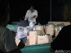 Gerebek Rumah di Garut, Polisi Sita 667 Botol Miras