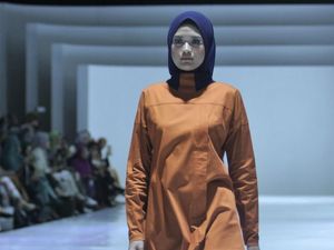 Pesta Beludru di Koleksi Terbaru Brand Busana Muslim L.tru Pesta Beludru di Koleksi Terbaru Brand Busana Muslim L.tru