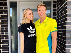 Pengacara Hingga Fotografer, Cantiknya Pacar Para Atlet Australia Pengacara Hingga Fotografer, Cantiknya Pacar Para Atlet Australia