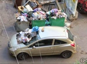 Suka Parkir Sembarangan? Bisa-bisa Hukuman Aneh Ini Menanti Suka Parkir Sembarangan? Bisa-bisa Hukuman Aneh Ini Menanti