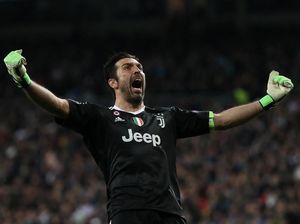Buffon Santai Dikartu Merah Wasit