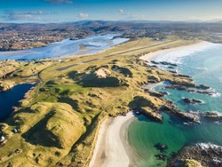 10 Bandara Terindah di Dunia 2018 untuk Pesawat Mendarat