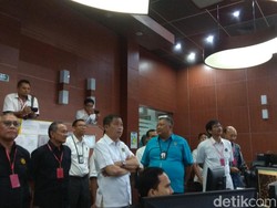 Ke Surabaya, Jonan Kunjungi PLN Jawa Timur dan Bali