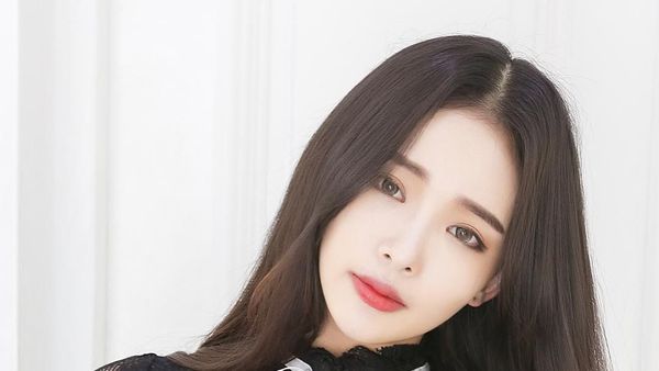 Potret Cantik Ji Sung, Model Korea yang Pesonanya Buat Hati Pria Cenat Cenut