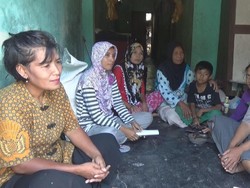 Bocah SD Rawat Nenek Buyut Andalkan Bantuan Tetangga untuk Makan