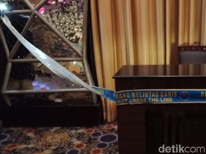 Ruangan Sense Karaoke Mangga Dua Dipasangi Garis BNN