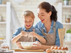 Memasak Bersama si Kecil Bisa Memberi Kedekatan Emosional Memasak Bersama si Kecil Bisa Memberi Kedekatan Emosional