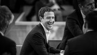 Menengok Kejadian Langka Zuckerberg Mau Pakai Jas Lengkap
