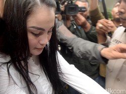 Benarkah Kamu Sudah Hamil 3 Bulan, Jennifer Dunn?