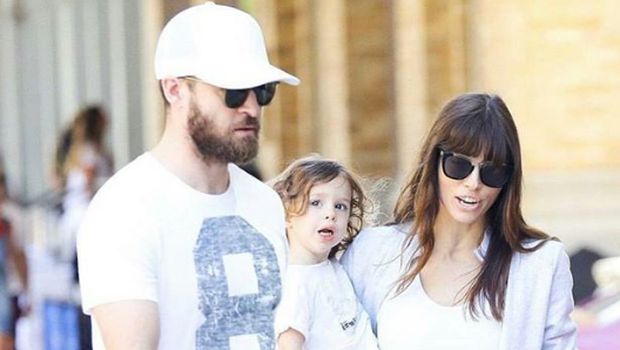 Justin Timberlake bersama istri dan anaknya
