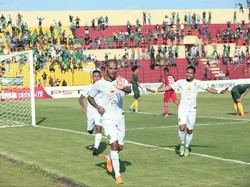 Persebaya Masih Tunggu Perkembangan Tiga Pilar