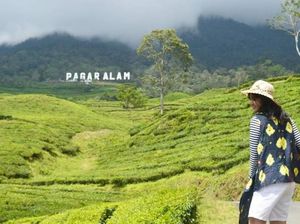 Panorama Hijau di Kaki Gunung Gare
