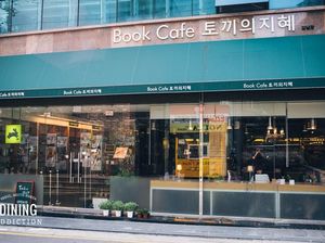 Asyik Banget! Di Kafe Ini Bisa Makan Enak Sambil Belajar Asyik Banget! Di Kafe Ini Bisa Makan Enak Sambil Belajar