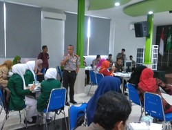 Kapolrestabes Surabaya Ajak Mahasiswa Tangkal Radikalisme