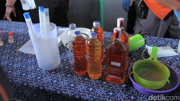 Foto: Miras Oplos Racikan Big Bos yang Tewaskan Puluhan Orang