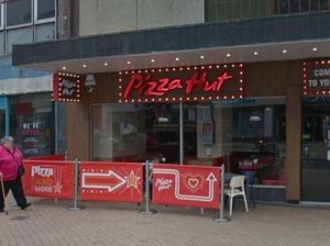 Waduh! Bocah Ini Dilarikan Ke Rumah Sakit Usai Makan Pizza